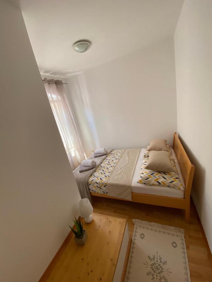 Shadi Apartment Capodistria Esterno foto